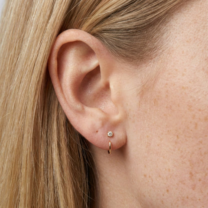 Aretes de Aro Eternos de Moissanita - 2mm